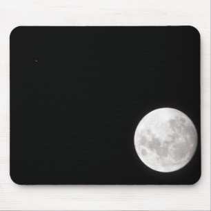 Ansicht eines Vollmonds, zeigt auch Mars Mousepad