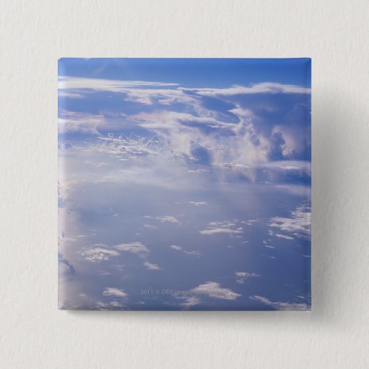 Ansicht über zerstreute Wolke Button (Vorderseite)