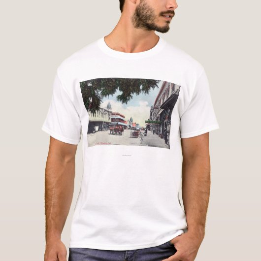 Ansicht von HauptStreetVisalia, CA T-Shirt (Vorderseite)