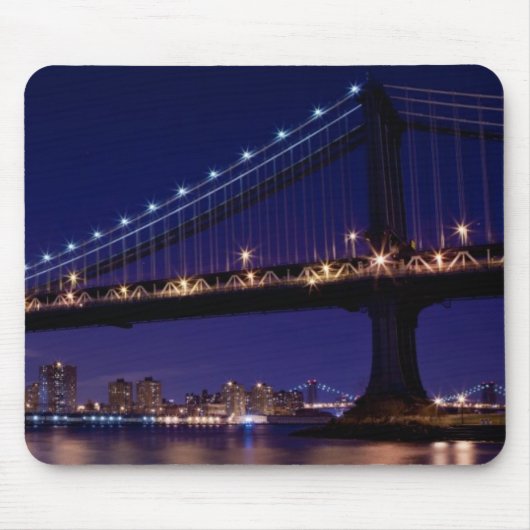 Ansicht von Manhattan-Brücke nachts Mousepad (Vorne)