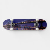 Ansicht von Manhattan-Brücke nachts Skateboard (Horizontal)