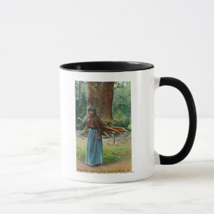 Ansicht von Mary des Yosemite-Eingeboren-Tragens Tasse