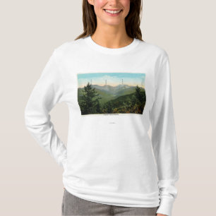 Ansicht von Mt. Marcy, hohlrückiges Pferd, T-Shirt