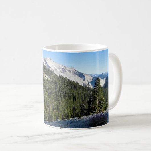 Ansicht von Olmstead Point, Yosemite, CA Kaffeetasse (VorderseiteRechts)
