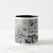 Ansicht von Piccadilly Zirkus, C. 1900 Zweifarbige Tasse (Mittel)