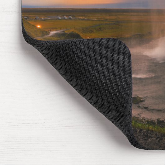 Ansicht von Wasserfall Islands Seljalandsfoss Mousepad (Ecke)