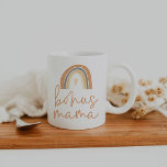 ANSLEY Boho Burnt Orange Rainbow Bonus Mama Kaffeetasse<br><div class="desc">Diese Keramik-Tasse ist mit einem böhmisch verbrannten orangefarbenen Terrakotta-Regenbogen mit Herzenslust und den Worten 'Bonusmama' in einem lustigen handgeschriebenen Skript-Schriftart ausgestattet. Diese Tasse ist das perfekte Geschenk für deine Lieblings-Bonus-Mutter da draußen.</div>