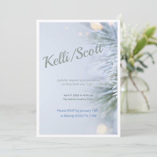 Anspruchsvolle Mattierte Pine Moderne Winterhochze Einladung (Stehend Vorderseite)