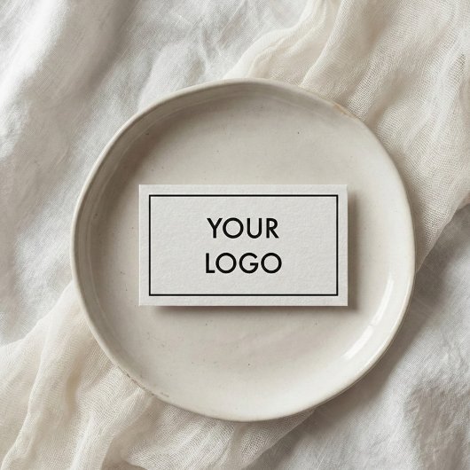 Anspruchsvolle Schwarz-Weiß-Logo-Minimal Visitenkarte