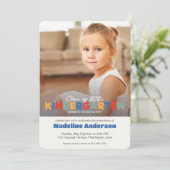 Anspruchsvoller Kindergarten Abschluss Einladung (Stehend Vorderseite)