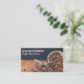 Ansteckdosen mit gerösteten Kaffeebohnen am Tisch Visitenkarte (Stehend Vorderseite)