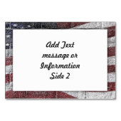 Anstrichene amerikanische Fahne an der Ziegelwand  Tischnummer (Rückseite)