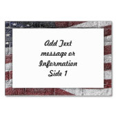 Anstrichene amerikanische Fahne an der Ziegelwand  Tischnummer (Vorderseite)