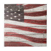 Anstrichene amerikanische Flagge auf rustikaler ho Fliese (Vorderseite)