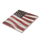 Anstrichene amerikanische Flagge auf rustikaler ho Fliese (Seite)