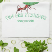 Ant trage große Blätter - Sie sind stärker Geschirrtuch (Gefaltet)