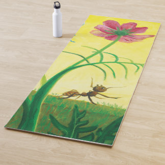 Ant und Schmetterling auf der Wiese der Wildblume Yogamatte