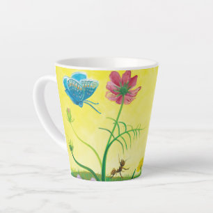 Ant und Schmetterling auf der Wiese Kleine latte T Milchtasse