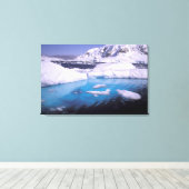 Antarctica. Expedition durch die Eisenkassen 2 Leinwanddruck (Insitu (Holzboden))