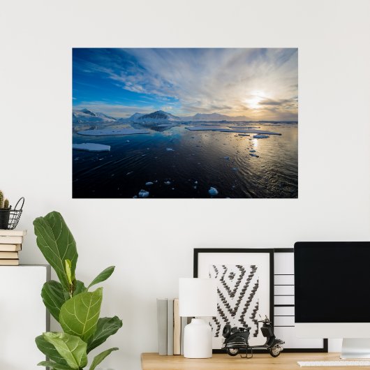 Antarctica. In der Nähe der Insel Adelaide. Die Gu Poster (Heimbüro)