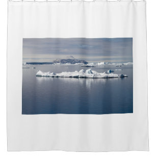 Antarctica landscape duschvorhang