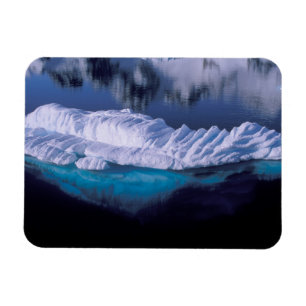 Antarktika, Paradise Bay. Eisberg in Kristall Magnet