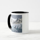 Antarktis, Insel Paulet. Adelie Pinguine Tasse (Vorderseite Links)