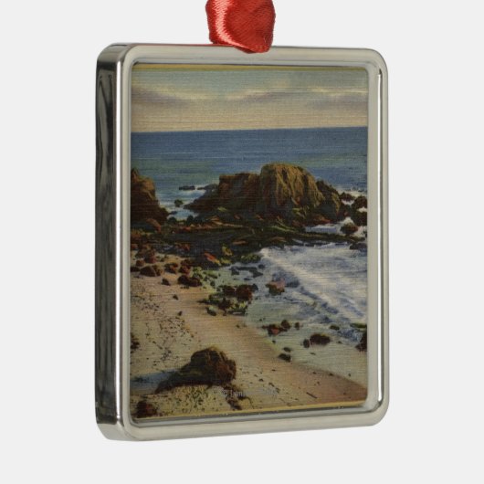 Antenne der felsigen Küste Silbernes Ornament (Rechts)