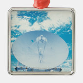 Antenne im Raum Silbernes Ornament (Vorne)