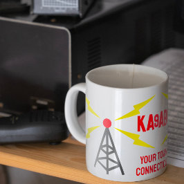 Antenne und Rufzeichen des Amateurfunkbetriebs Tasse