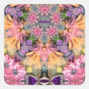 ANTHEA ~ Farbtöne Gelb, Lila, Rosa, Blau Quadratischer Aufkleber