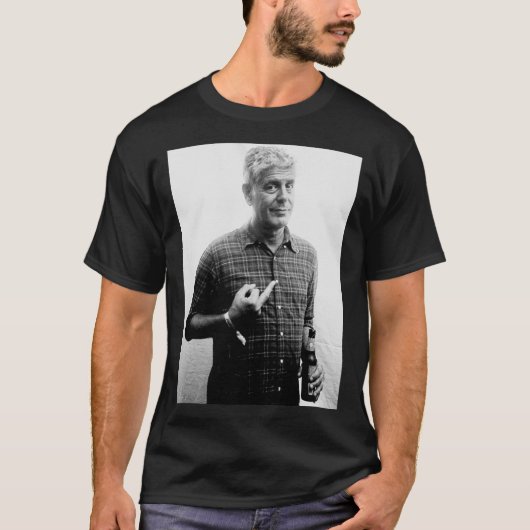 Anthony Bourdain Mittelfinger und trinken Bier C T-Shirt (Vorderseite)