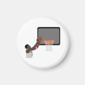 Anthony Zwerge setzt den Ball in den Korb Magnet (Vorne)