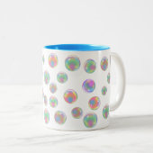 Anti covid19 mehrfarbige Seifenblasen Zweifarbige Tasse (VorderseiteRechts)