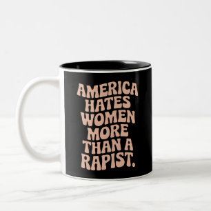 Anti-Trump-Anti-MAGA-Protest Feministische Aktivis Zweifarbige Tasse