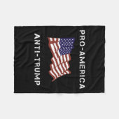 Anti-Trump-Flagge der USA Fleecedecke (Vorderseite (Horizontal))