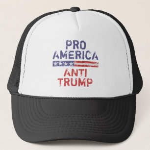 Anti-Trump in den USA Truckerkappe