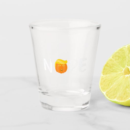 Anti-Trump - Keine Halloween-Ausgabe II Schnapsglas (Vorderseite)