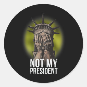 Anti Trump nicht mein Präsident Teeshirt widersteh Runder Aufkleber