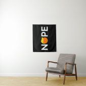 Anti-Trump - Nope Edition Wandteppich (Beispiel)