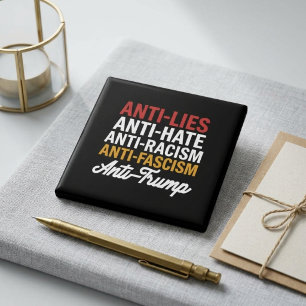 Anti Trump Widerstehe Hass Lügen und Faschismus Button