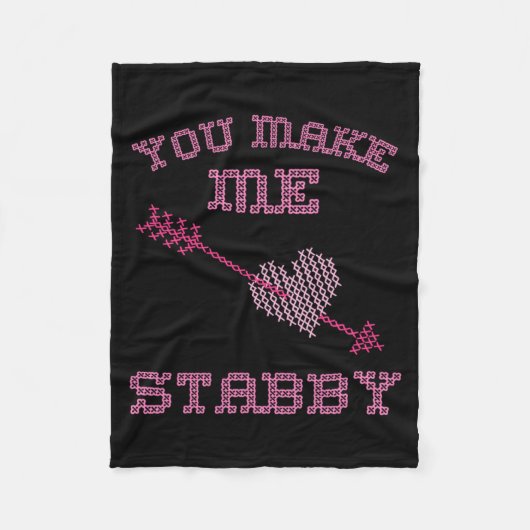 Anti Valentine Ugly Valentines Day Feeling Stabby Fleecedecke (Vorderseite)
