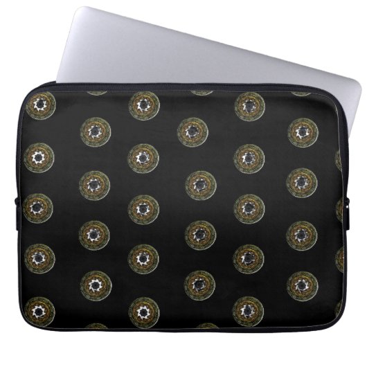 Antic Brooch Laptopschutzhülle (Vorderseite)