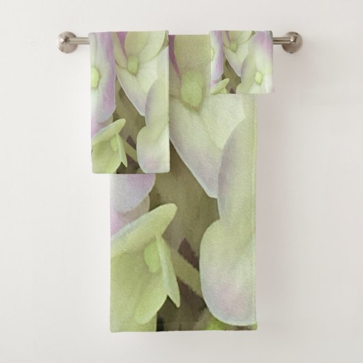 Antik Weiß und Dusty Pink Hydrangea Petals Badhandtuch Set (Insitu)