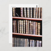 Antike Bücher in Regalen Postkarte (Vorne/Hinten)