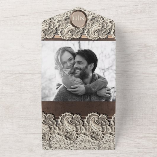 Antike Creme Lace Gray Wood & Copper Hochzeit All In One Einladung (Außenbereich)