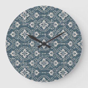 Antike Eleganz: Nahtlose, blumengeschmückte Kurven Große Wanduhr