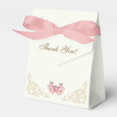 Antike Elfenbeinfarbene Pfingstrosen-Brautparty Geschenkschachtel (Vorderseite)