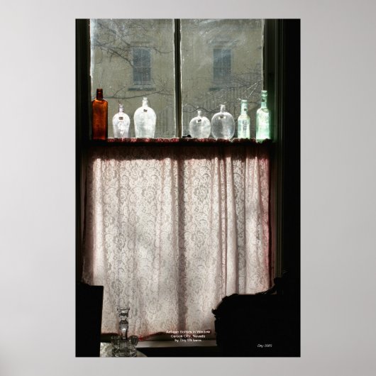 Antike Flaschen in Window, Carson City, Nevada Poster (Vorne)