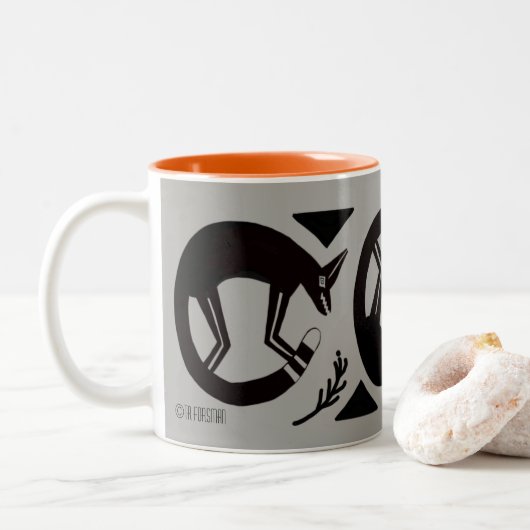 Antike Füchse und Blume auf grauer/orangefarbener  Zweifarbige Tasse (Mit Donut)